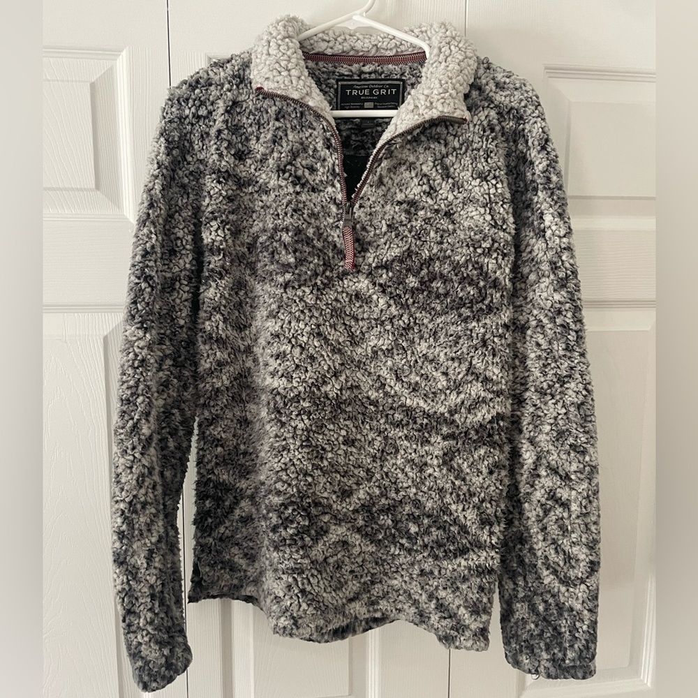 True Grit Grey and white Sherpa quarter zip- SZ Small